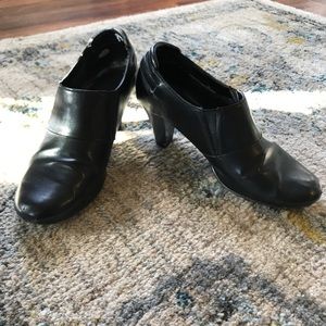 Black heels Size 7